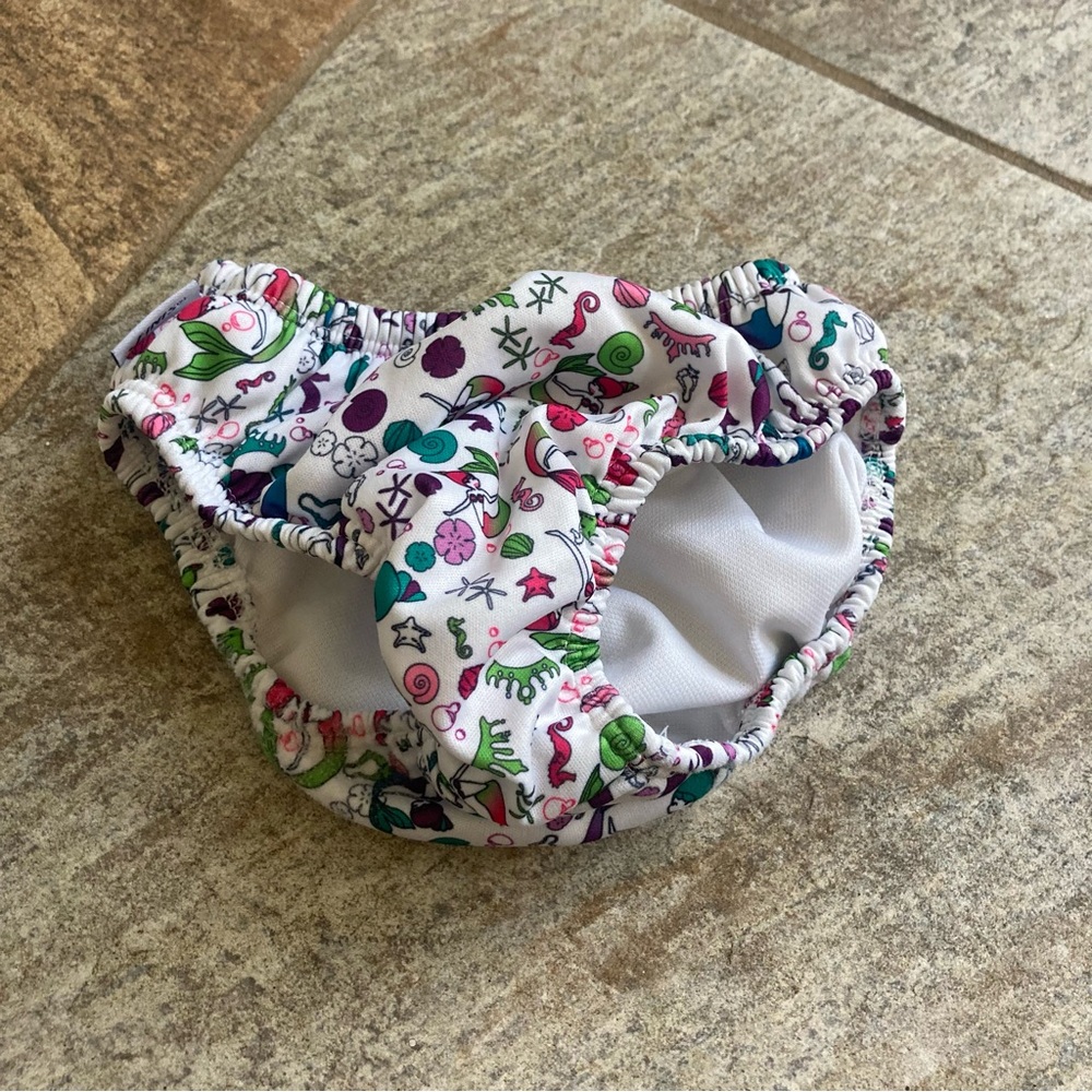 Finis Mermaid print swim diaper cover in size 3t GUC